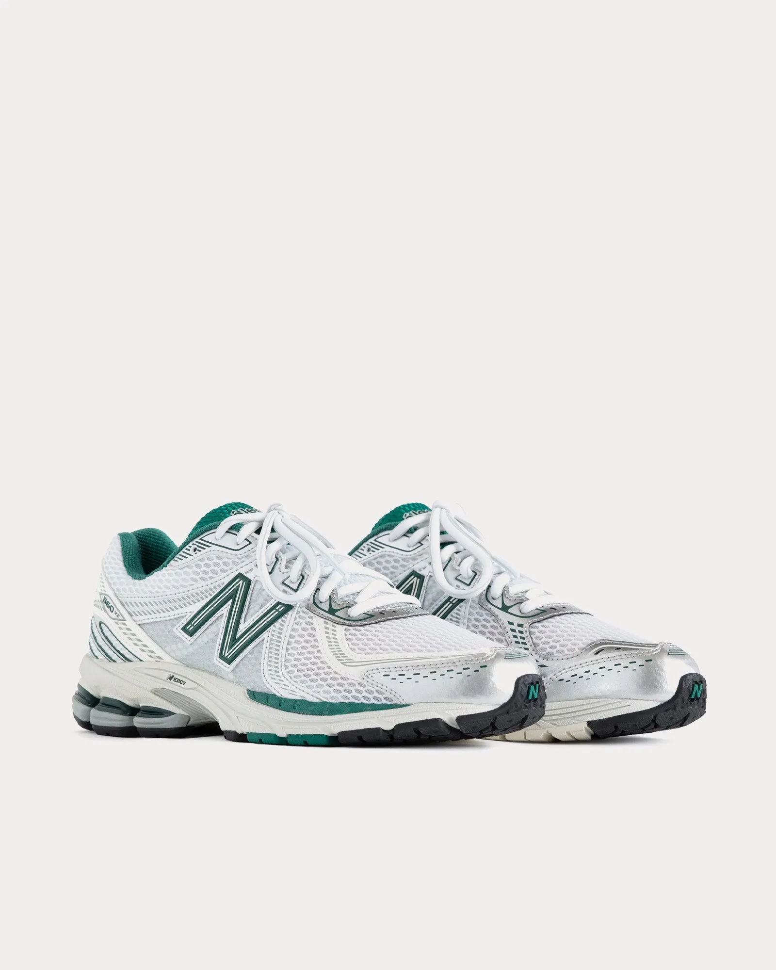 860v2 White / Green Low Top Sneakers