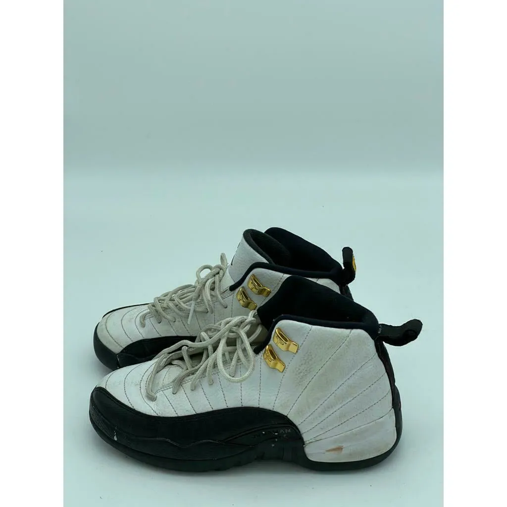 AIR JORDAN 12 RETRO SIZE 4.5 YOUTH "TAXI" 2013 - BLACK WHITE