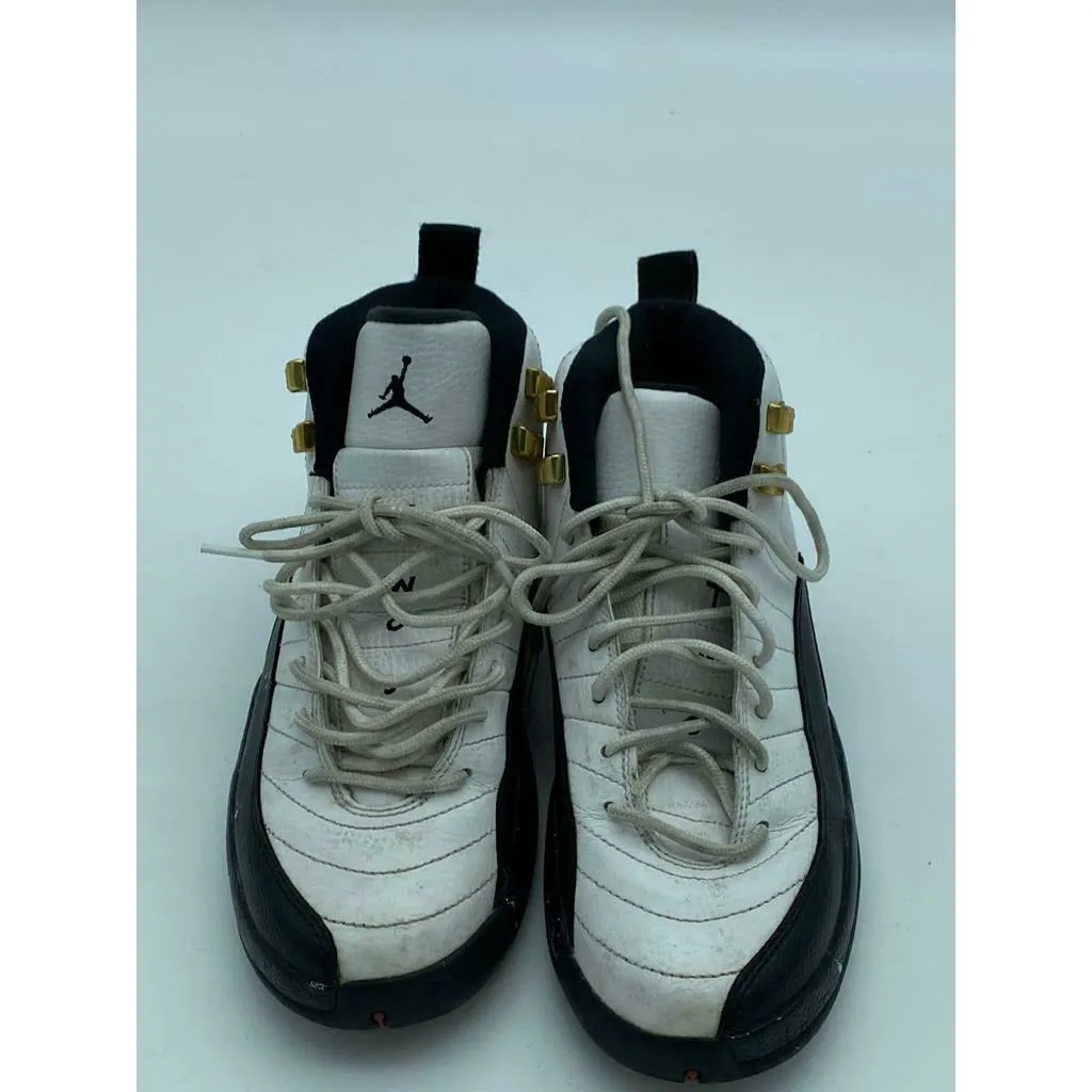 AIR JORDAN 12 RETRO SIZE 4.5 YOUTH "TAXI" 2013 - BLACK WHITE