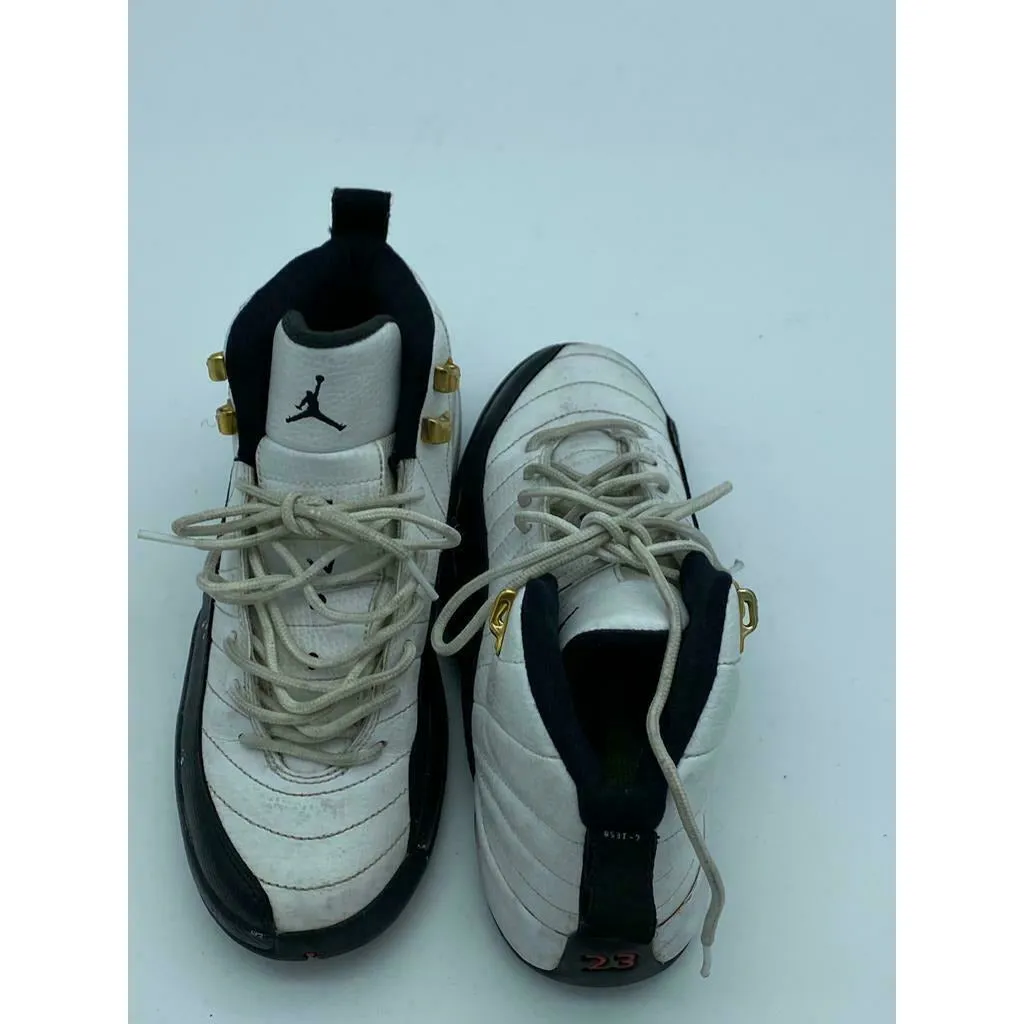 AIR JORDAN 12 RETRO SIZE 4.5 YOUTH "TAXI" 2013 - BLACK WHITE