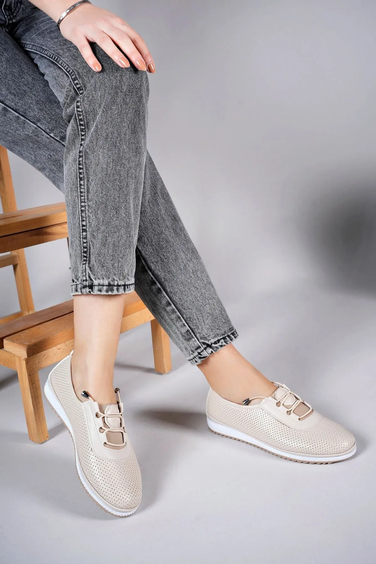 ByLlaion Women's Daily Shoes 001281 Cream