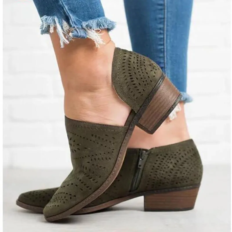 Closed Toe Chunky Low Heel  Sandals