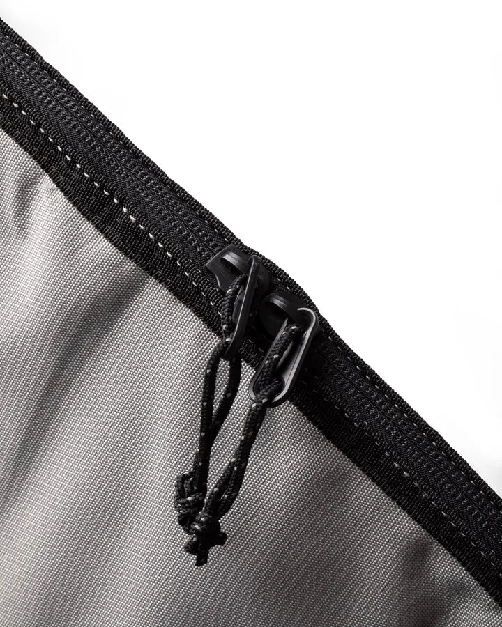 CREATURES OF LEISURE - FISH ICON  BOARD BAG SILVER BLACK