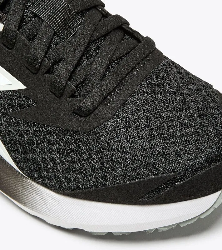Diadora Women's Mythos Blueshield Vigore 3 - Black/White