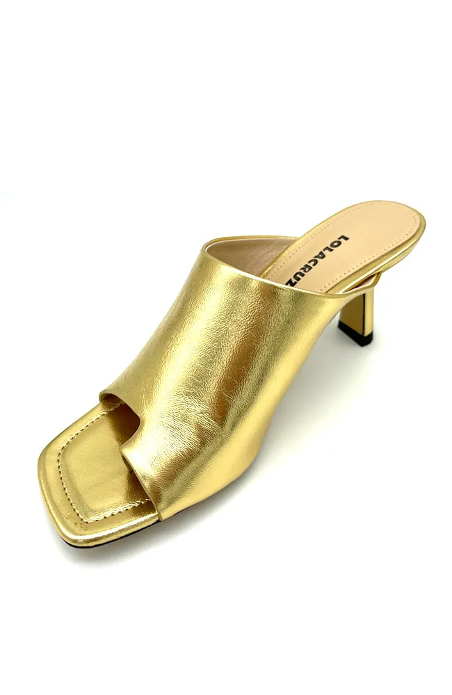 Heeled Sandal in Gold
