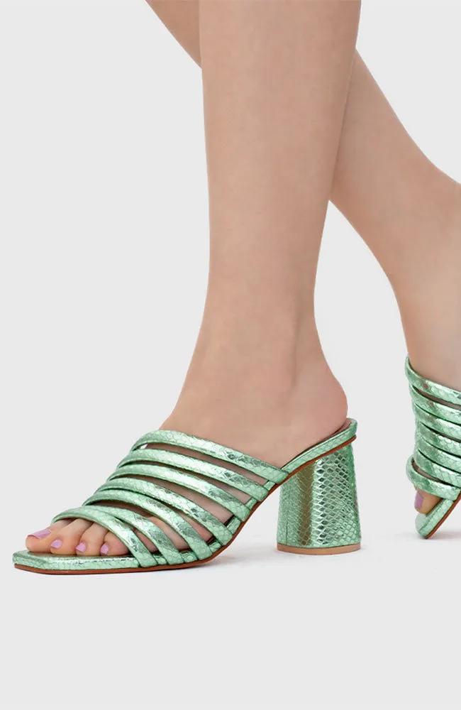 Irina S Pump