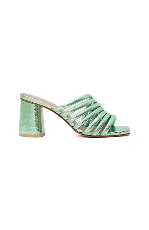 Irina S Pump