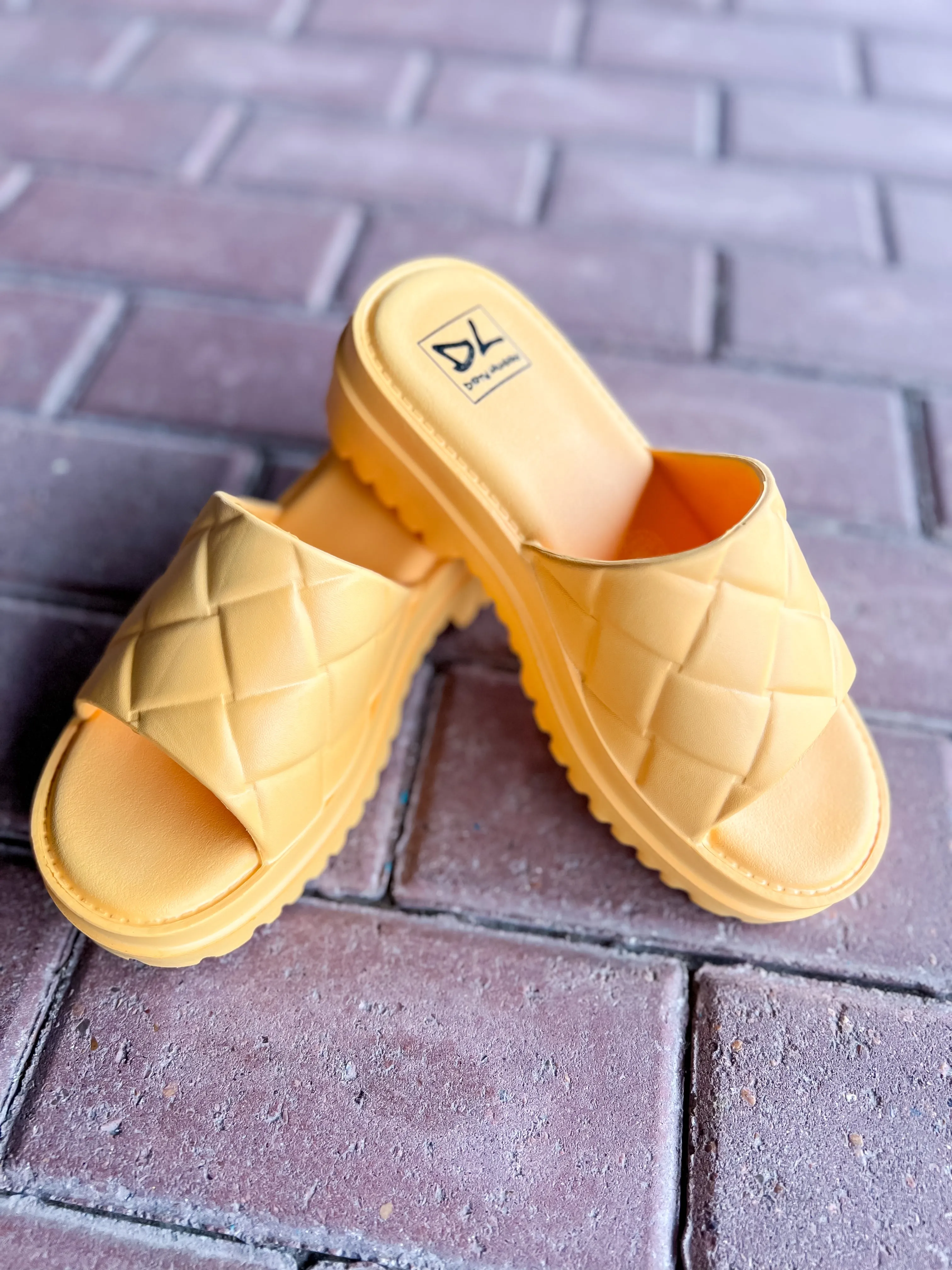 Lightning Eva Casual Sandal