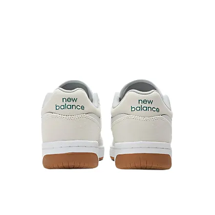 NB Numeric 480 Sea Salt with Vintage Teal