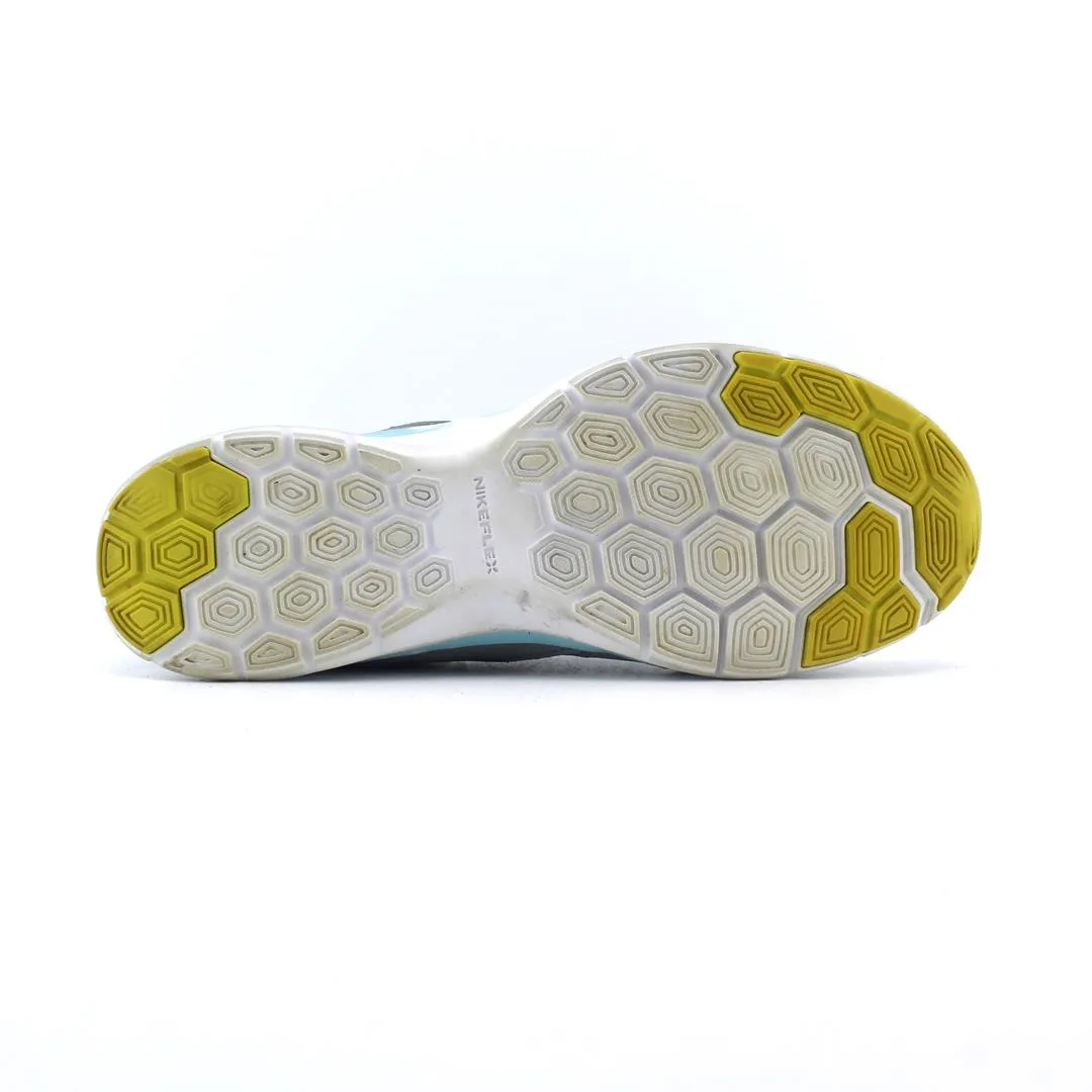 NIKE FLEX TR5