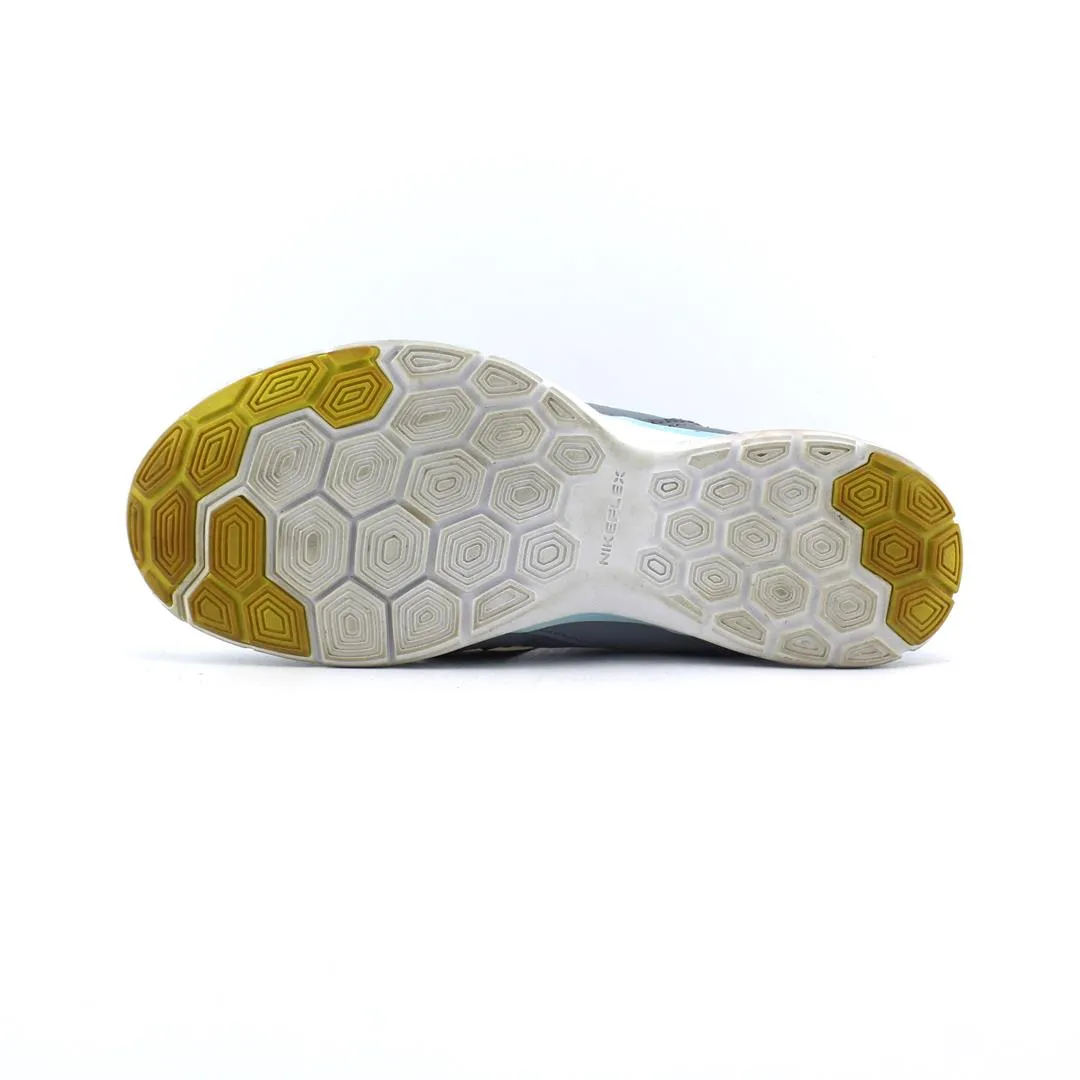 NIKE FLEX TR5