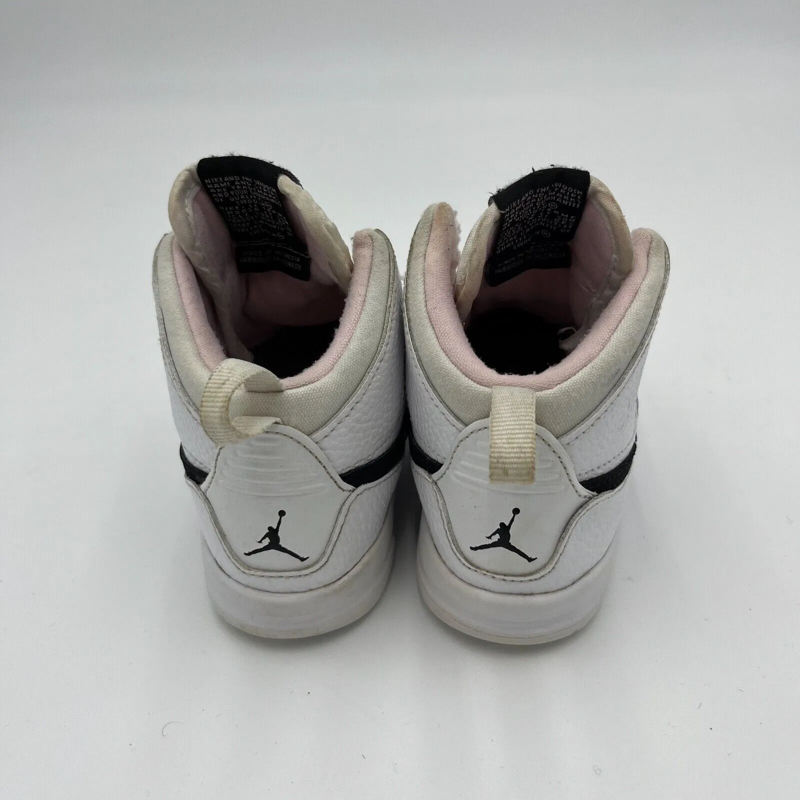 Nike Jordan Legacy B12 Size: 10c