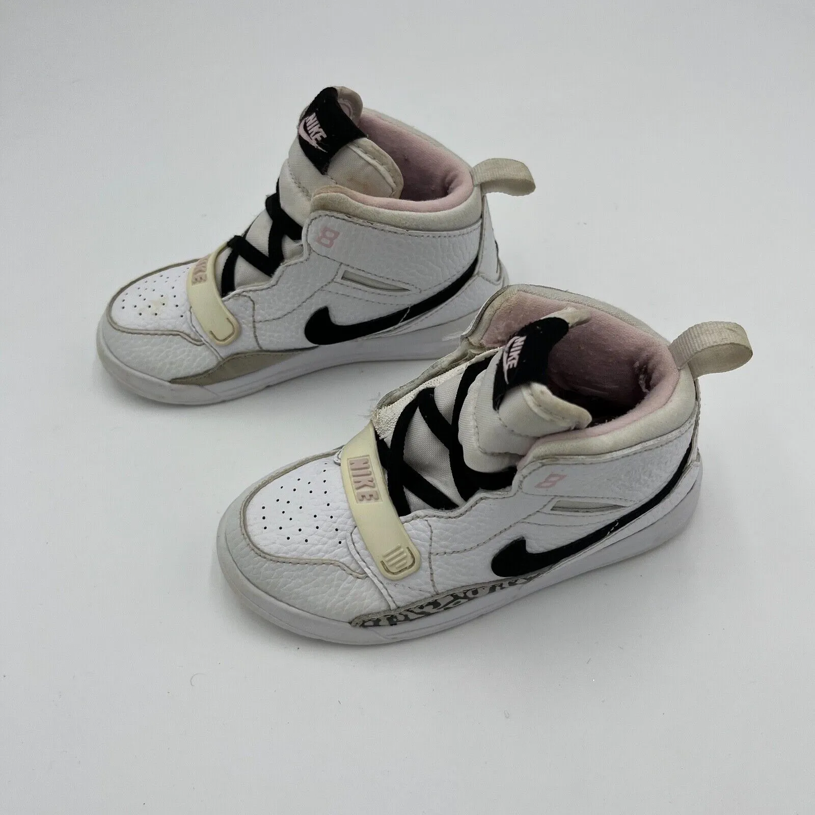 Nike Jordan Legacy B12 Size: 10c