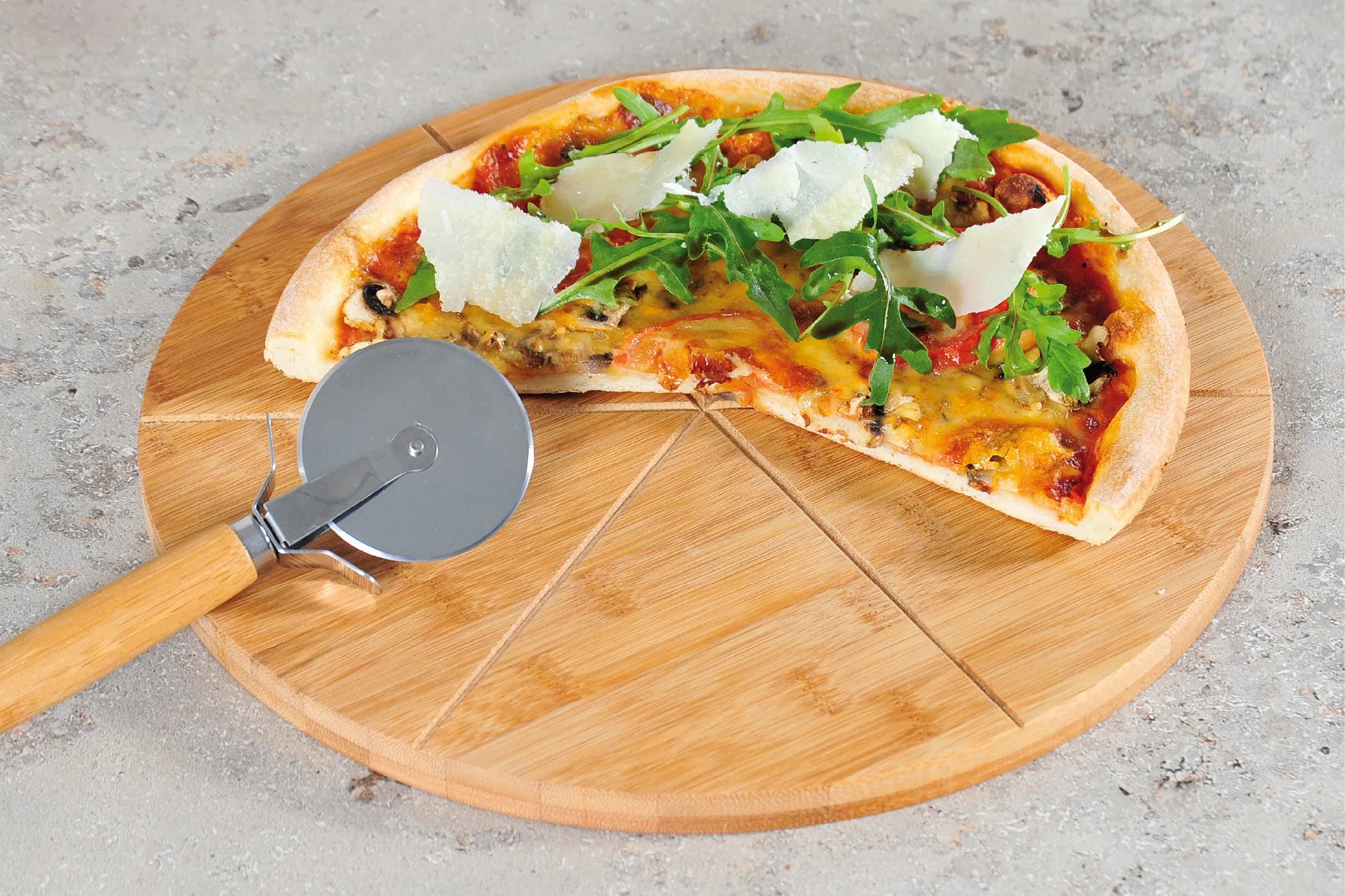 Pizza Cutting Board & Pizza Cutter