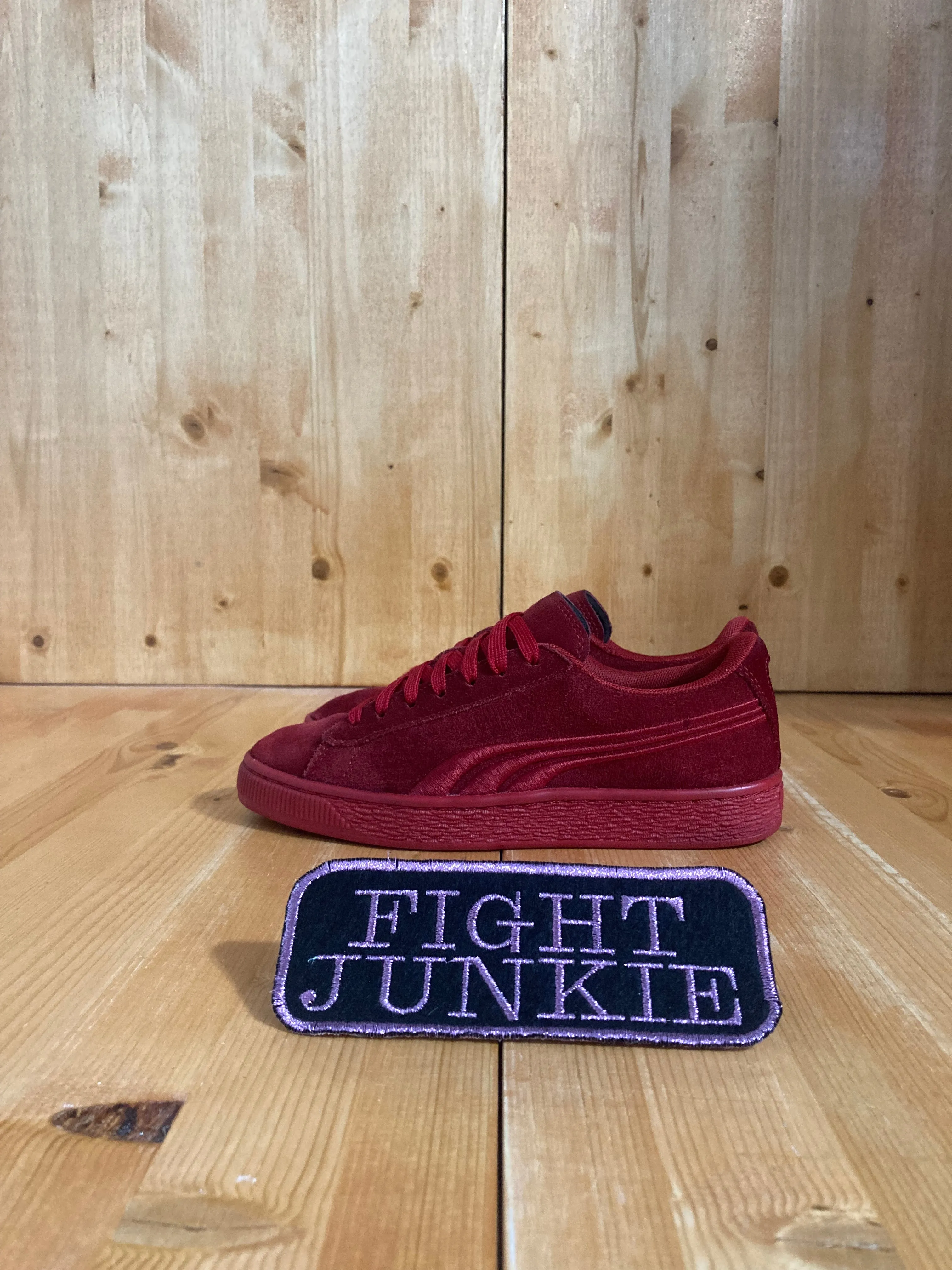 PUMA CLASSIC BADGE Youth Size 4.5 Suede Shoes Sneakers Triple Red 36295116