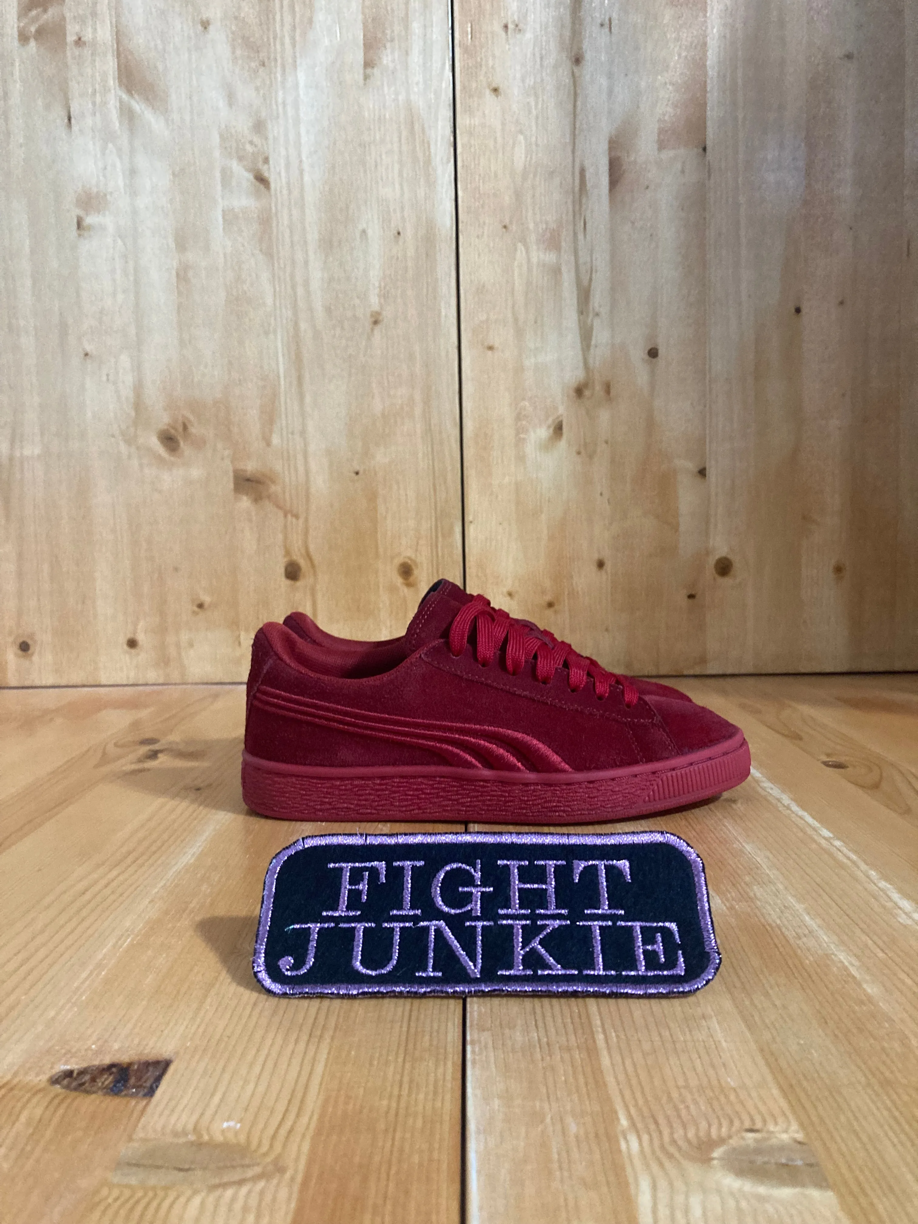 PUMA CLASSIC BADGE Youth Size 4.5 Suede Shoes Sneakers Triple Red 36295116