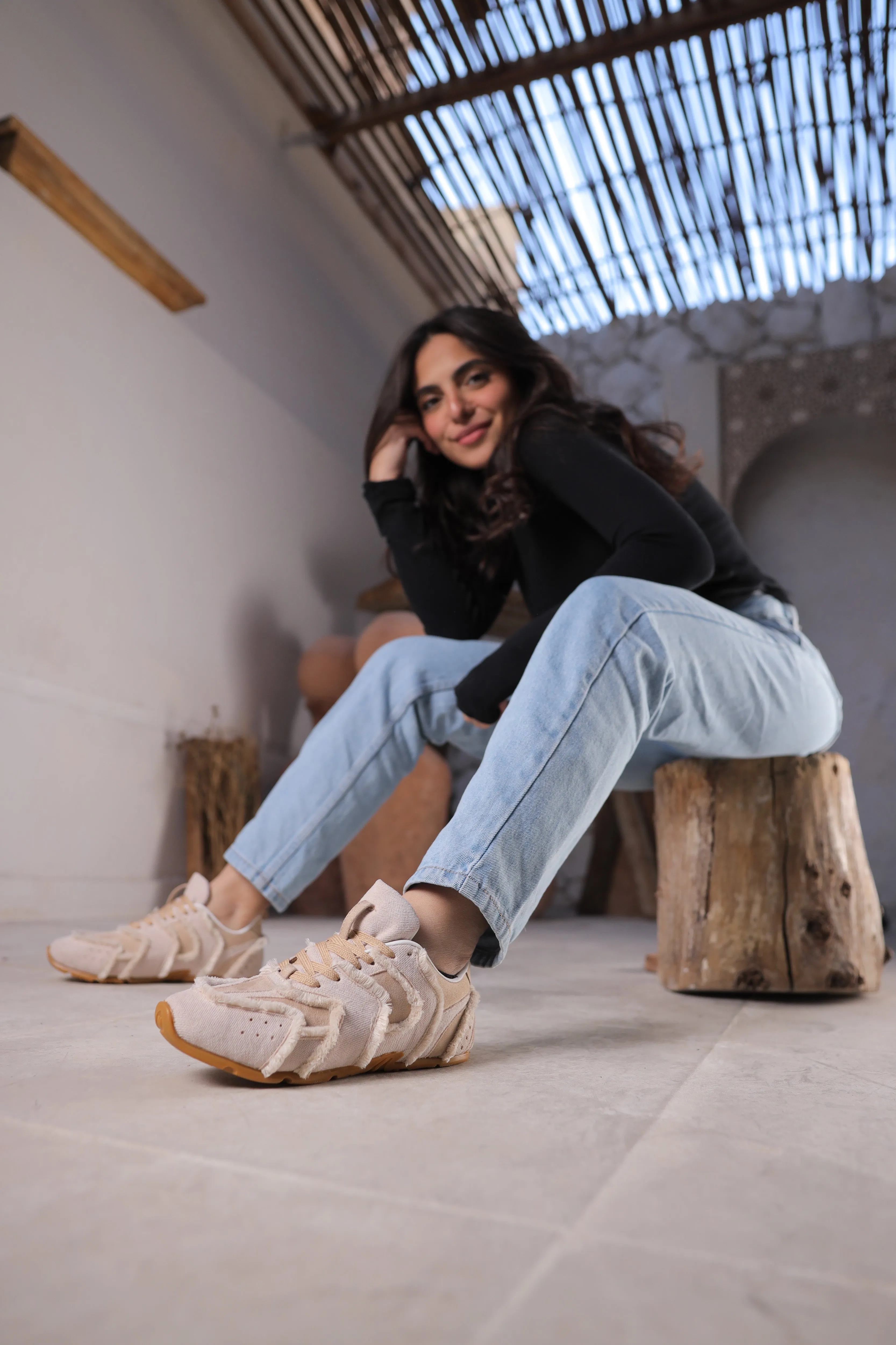 StrideX beige with a frayed fabric Sneaker