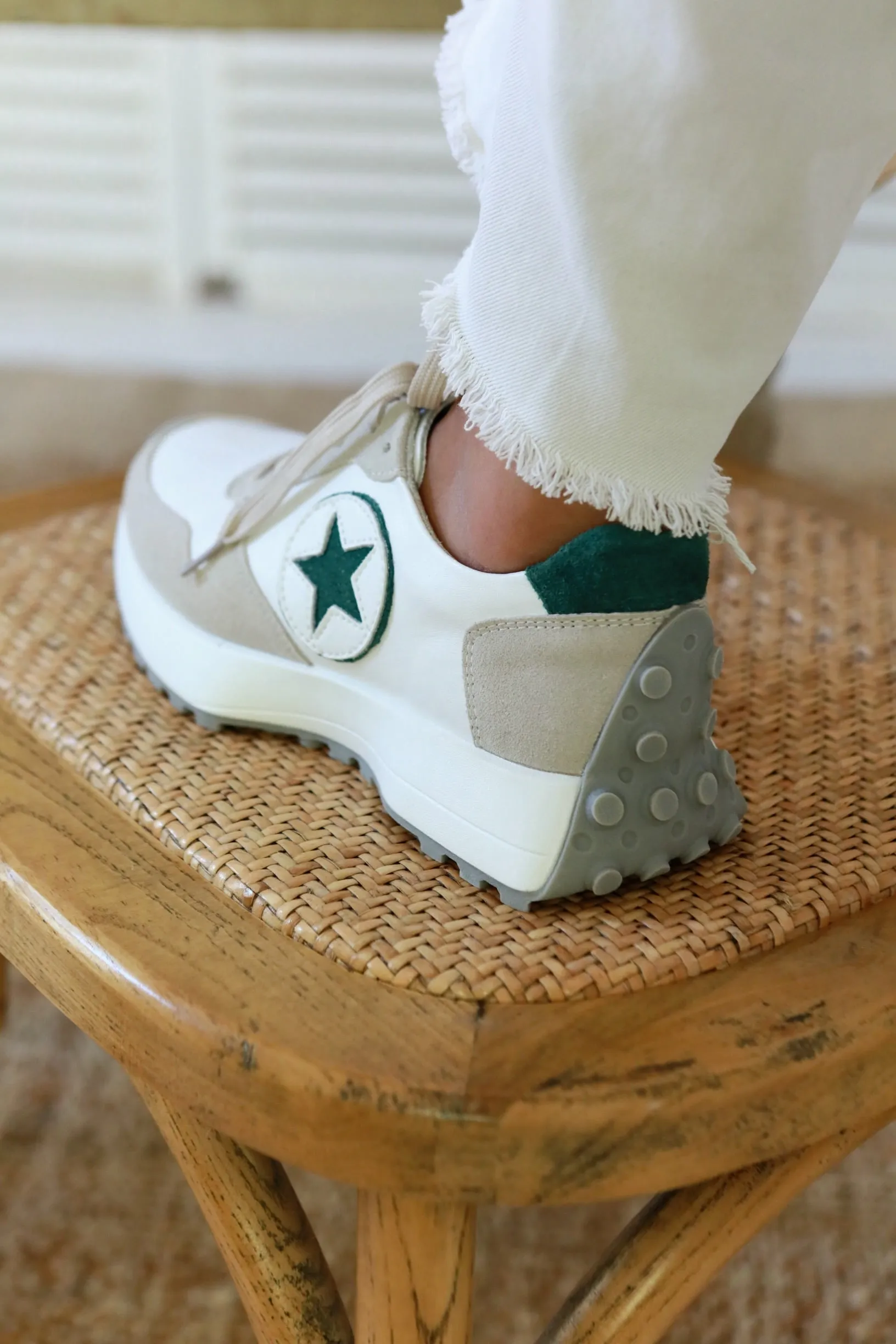 Tucker Sneaker White Beige & Green Star